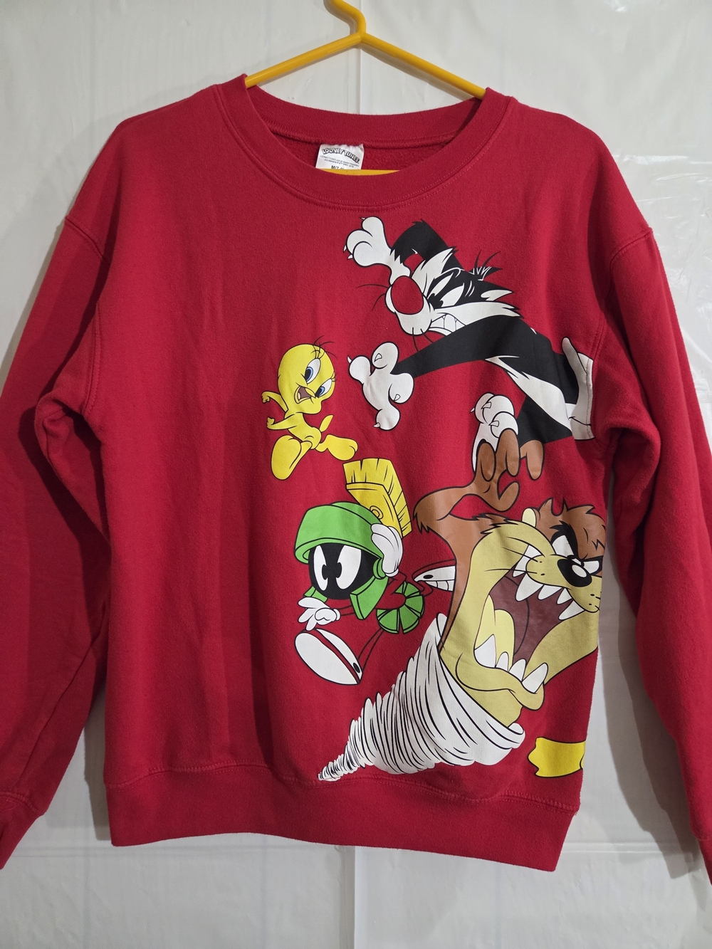 Warner Bros. Red Looney Tunes Character Crewneck Sweatshirt Vintage 90s